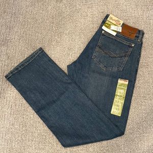 Wrangler Slim Straight Jeans